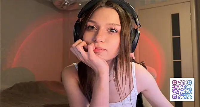 MilaMiuu 现场XXX聊天