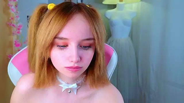 popjenny Adlı Modelin Canlı XXX Sohbeti