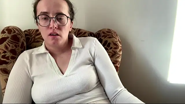 SofiaTease 即時 XXX 聊天