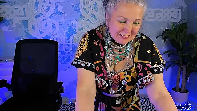 LilaMaharani Adlı Modelin Canlı XXX Sohbeti