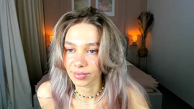 Онлайн чат XXX LuluAlis