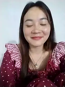 little-green-sprout Adlı Modelin Web Kamerası Şovu