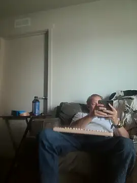 Czat XXX na żywo – yourMasterisBored