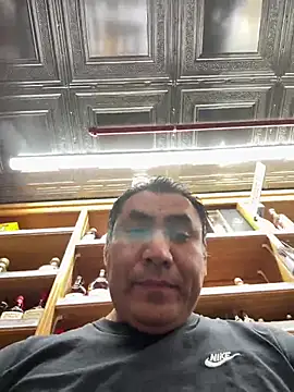 Crossroads5214 élő XXX-chatje