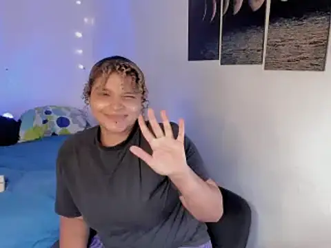 chloe_kisses' Live XXX Chat