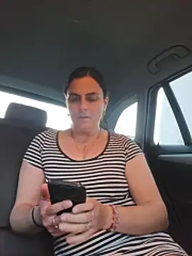 Chat XXX ao vivo de IsabelleCraft