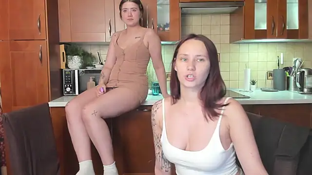 Webkamerová show HotCaramellsTV