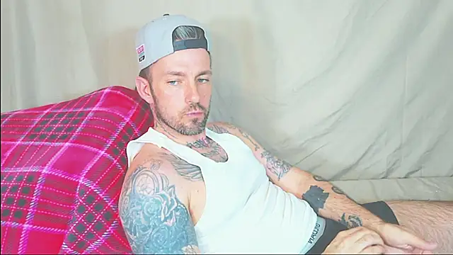 Pokazy przed kamerką – SkylarrGrey