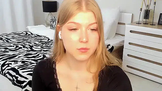 دردشة Stella_Light الجنسية المباشرة