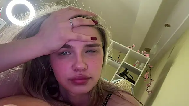 EarthaStinett's Live XXX Chat