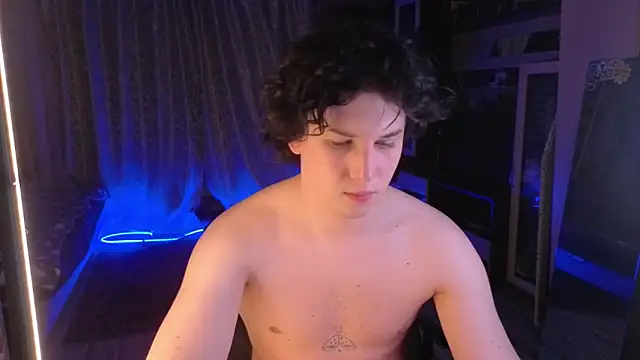 AdrianChill Webcam show