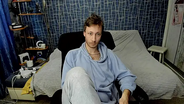 CuteBoy228 Show Webcam