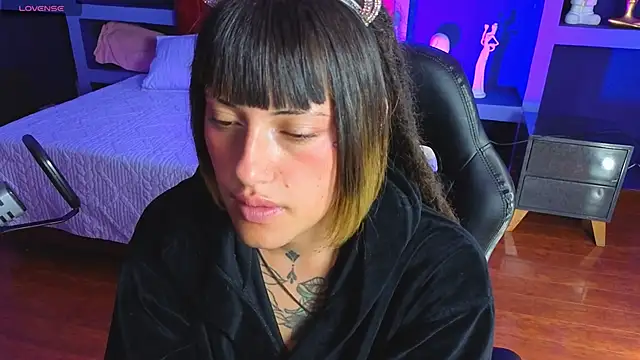 Chat XXX ao vivo de _sharlotte777