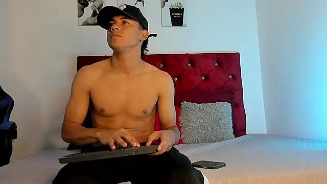 XXX chat uživo modela Liamsubtle01