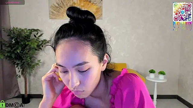 FlirtyAura – Live XXX-chat