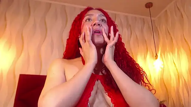 IsabelaLatina Chat XXX in diretta