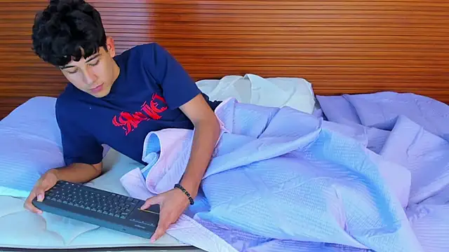 Show de webcam de peakk_twiinns