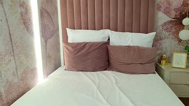 SophieFinn's Live XXX Chat