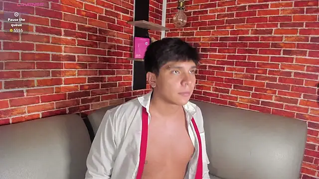 Show de Thiago_Kozak na webcam