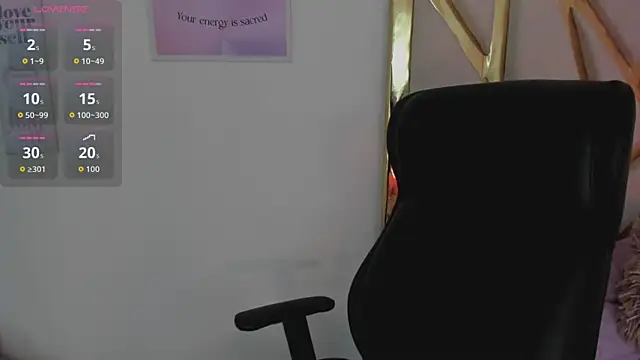 LanaJones_ Adlı Modelin Canlı XXX Sohbeti