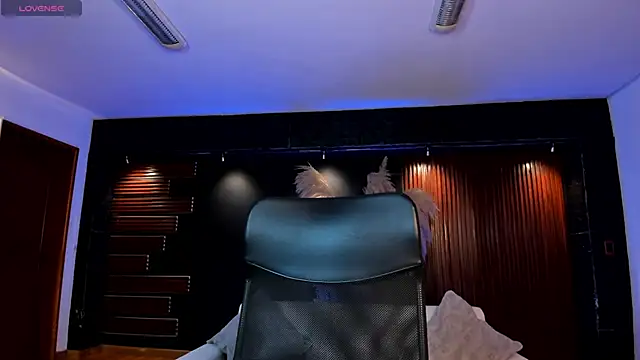 Chat +18 de Alicee_Broownn ao vivo