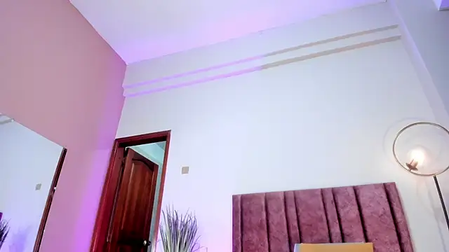 SeleneLujanのライブXXXチャット