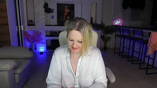 Онлайн чат XXX MariemLui