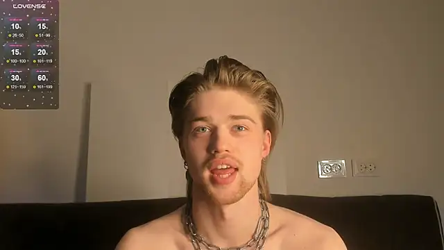 Lev_Miller webcam show