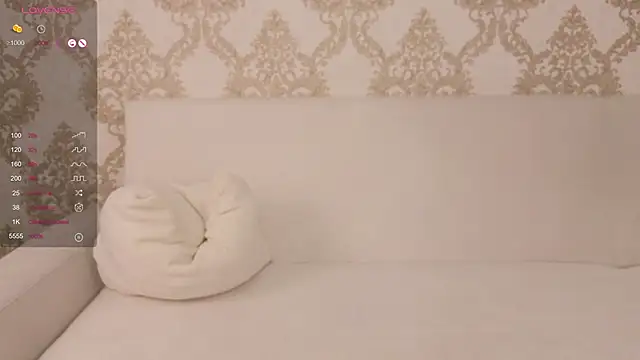 foxy_bloomm 现场XXX聊天