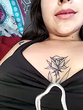 Chatroom XXX en direct de MaskedLatinaX