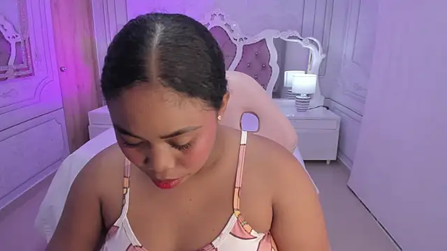 Chatroom XXX en direct de Miss_dare