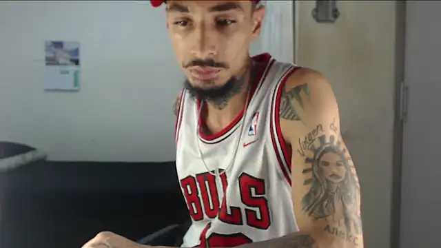 Show webcam de emiliano_hottt