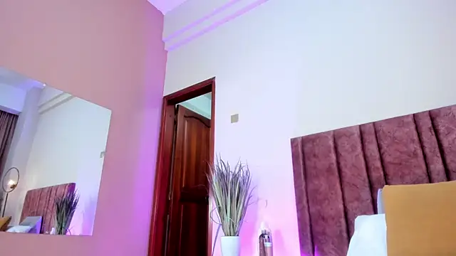 SeleneLujan's Live XXX Chat