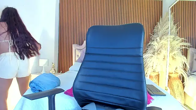 CarolineFyre élő XXX-chatje