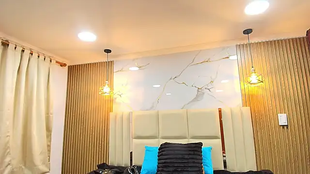 Chat +18 de Anabella_Thompson ao vivo