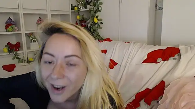 _karolynesyera_ Chat XXX live