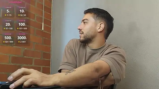 Leandro_valenzuelaのライブXXXチャット