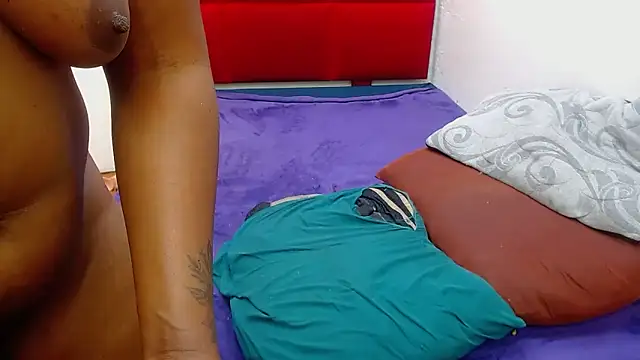 EMBER_FOX – Naživo XXX chat