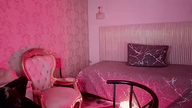 lala_angel: απευθείας συνομιλία ΧΧΧ