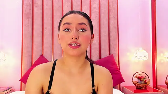 Zoe_Monrow's Live XXX Chat