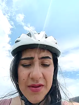 CAROLINE__07 – Naživo XXX chat