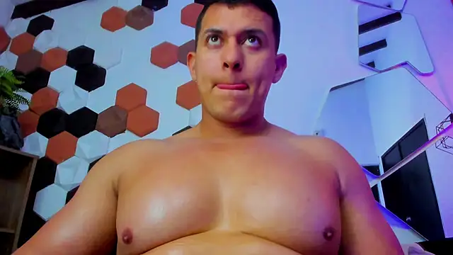 Chatroom XXX en direct de RomanCroft