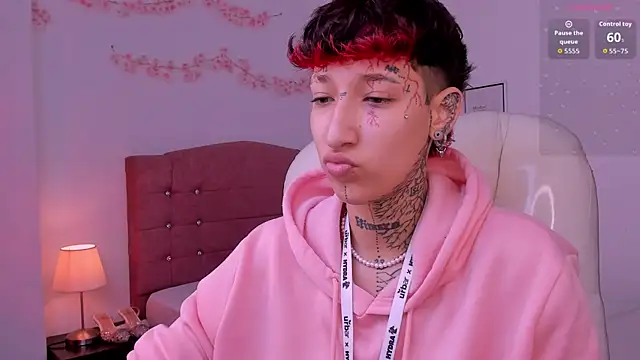 Luci_Rose Adlı Modelin Canlı XXX Sohbeti