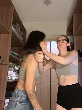 RussianGirls_: διαδικτυακό σόου στην κάμερα