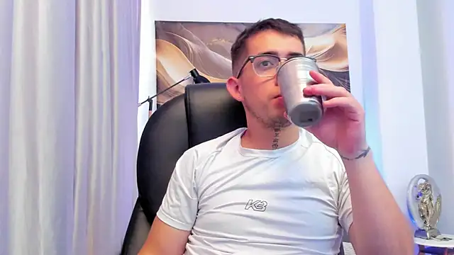 Tommas_Jhonson Webcamshow