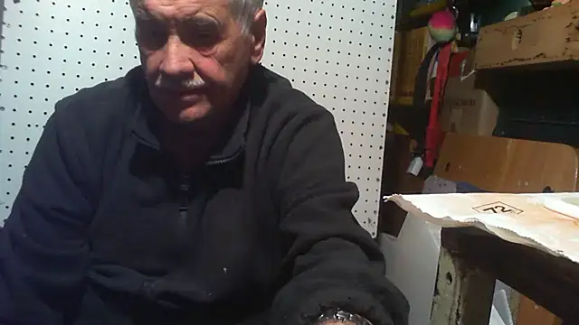 Webkamerová show nonnomaturobisex