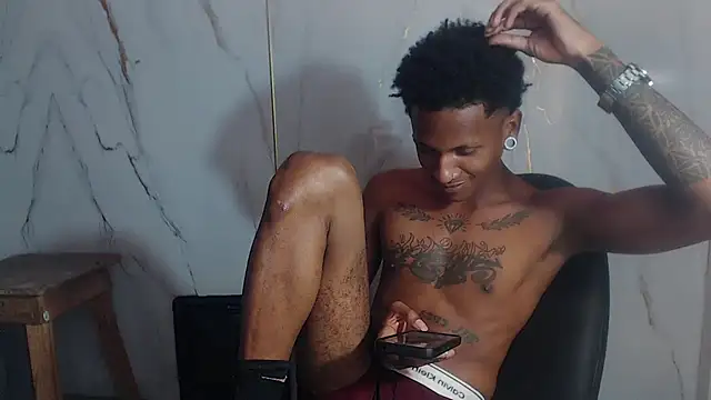 ManSantのライブXXXチャット