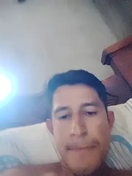 chicolargo17 Webcam Show