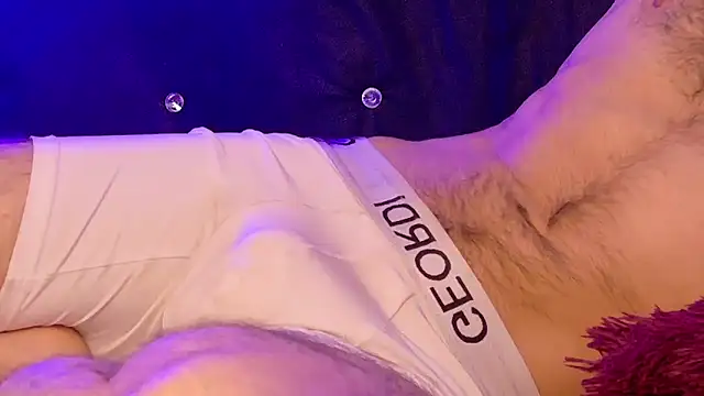 Karim_mansur élő XXX-chatje