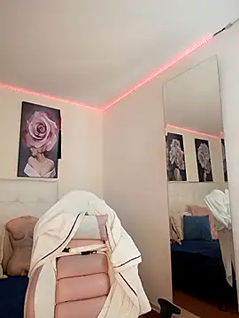 SamathaMay Show Webcam